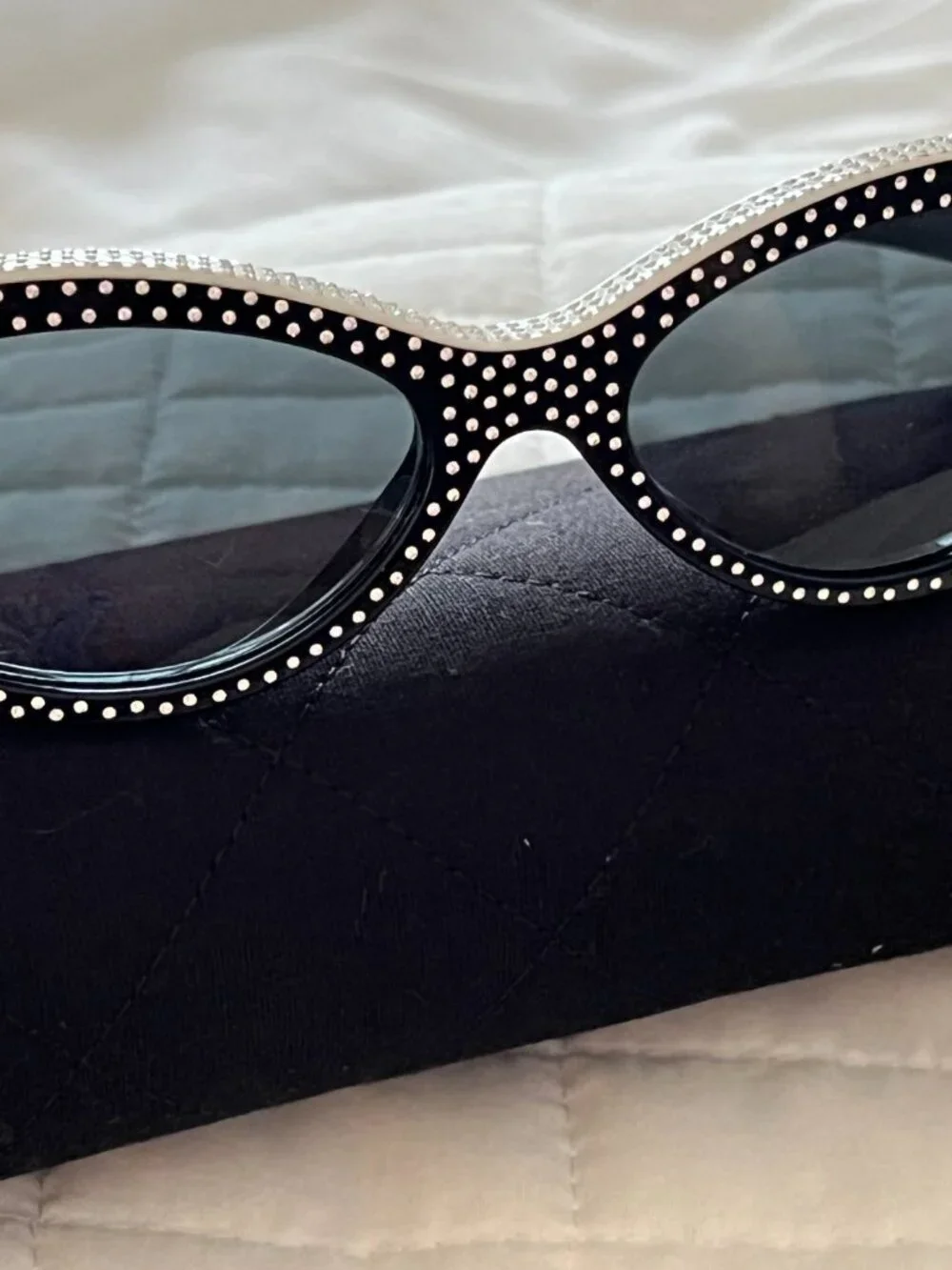 Authentic Chanel A71509 X02569 S4155 Strass Crystal Oval Sunglasses